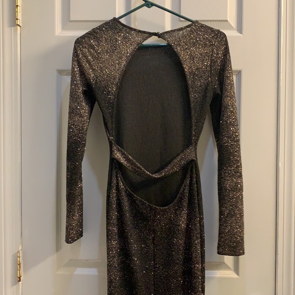 WINDSOR BLACK SPARKLES BACKLESS GOWN - Picture 3 of 3